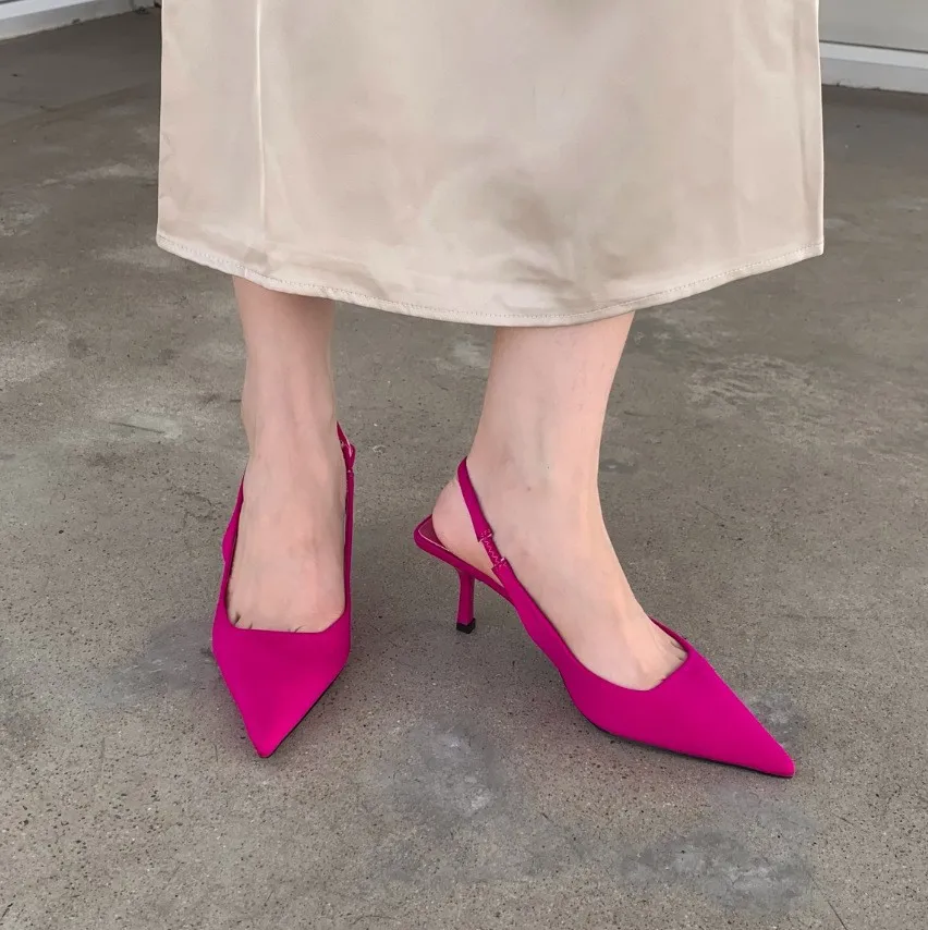 Lente Nieuwe 2025, Puntige Fij - Women'S Shoes Clogs recensie en prijs