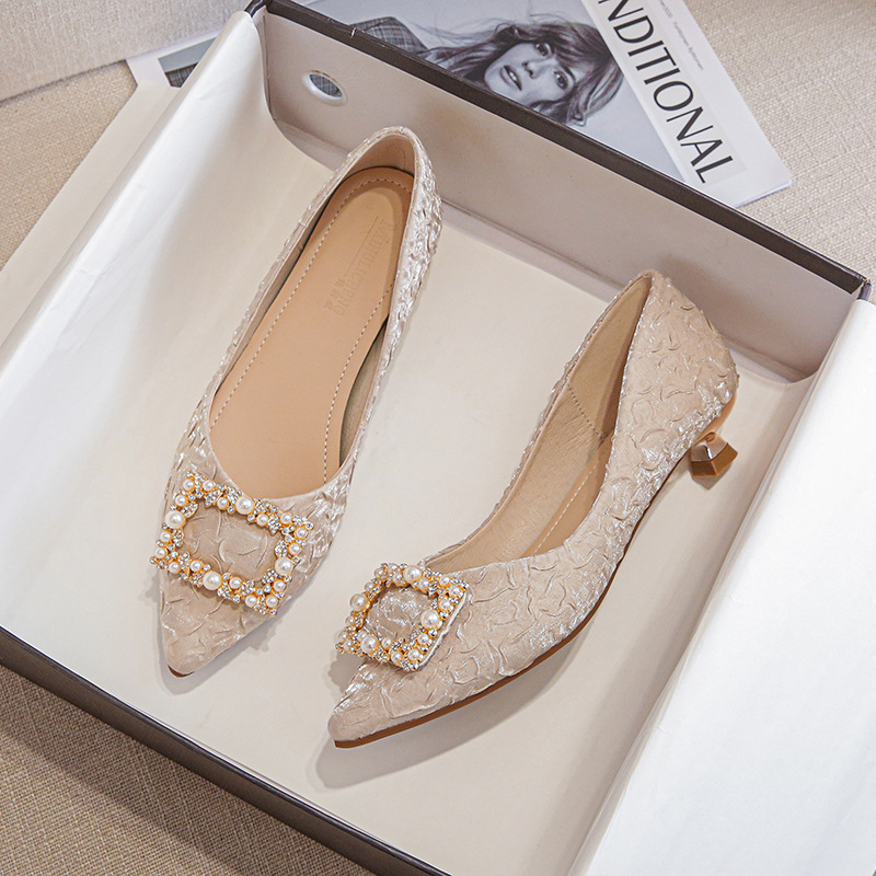Ivoor getextureerde satijnen p - Women Shoes Formal recensie en prijs